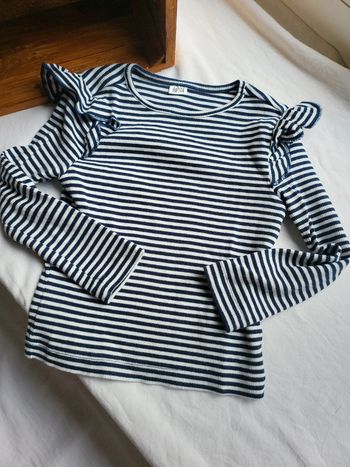 T-shirt mi saison rayé marin épaules volants 4 ans