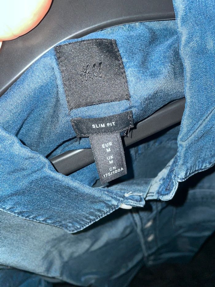 Chemise slim fit  hm bleu denim taille M - photo numéro 2