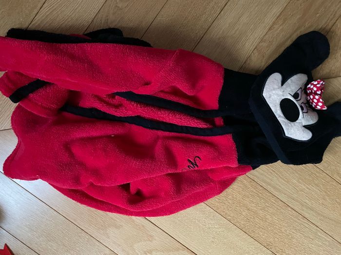 Lot vêtements 5 ans - photo numéro 7