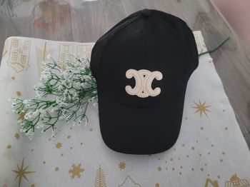 Casquette celine