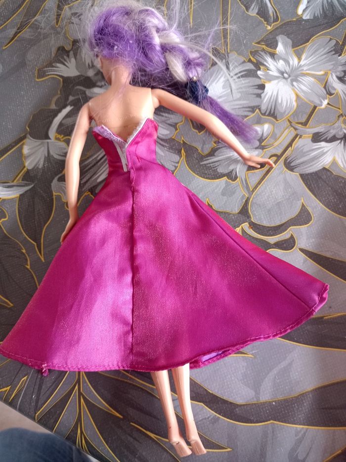 Poupée barbie - photo numéro 2