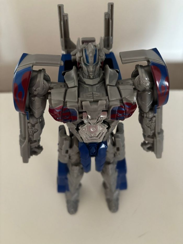 Jouet camion transformable en robot - photo numéro 5