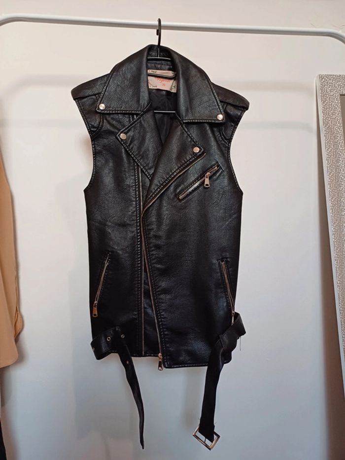 Veste simili cuire sans manche