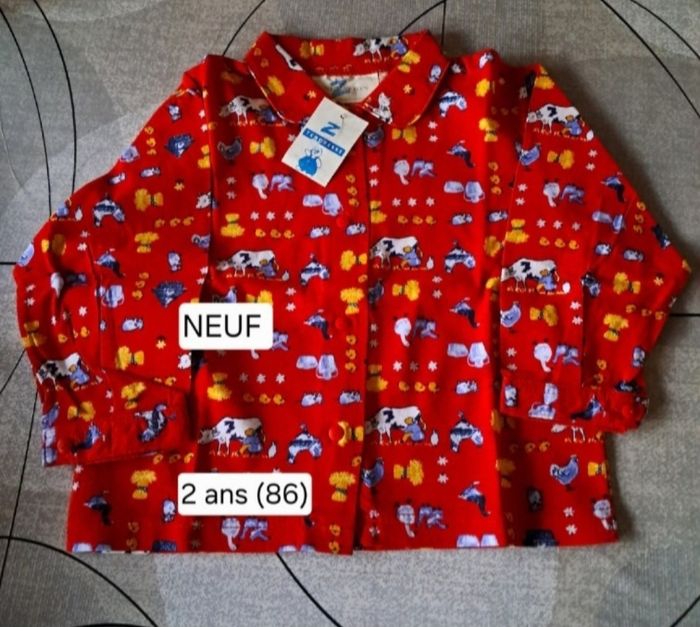 Chemise NEUVE pour garçon 2 ans (86) - photo numéro 2