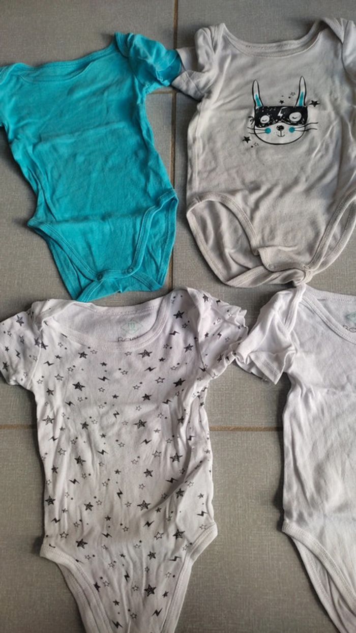 Lot de 5 bodys Tex Baby T.12 M - photo numéro 2