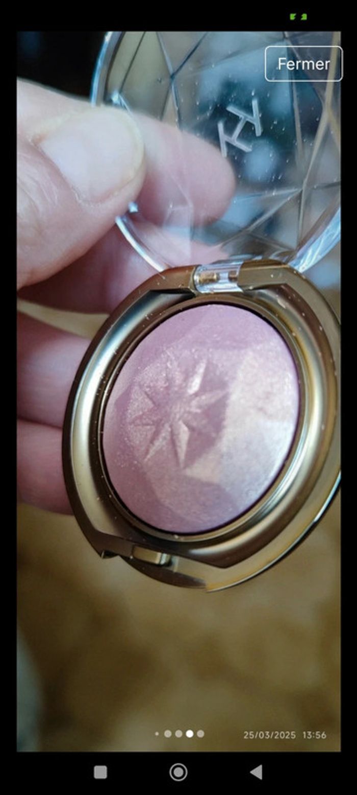 Kiko Holiday Gems Infinite Sparkle Eyeshadow Teinte 02 Coral Duochrome Rose Gold - photo numéro 5