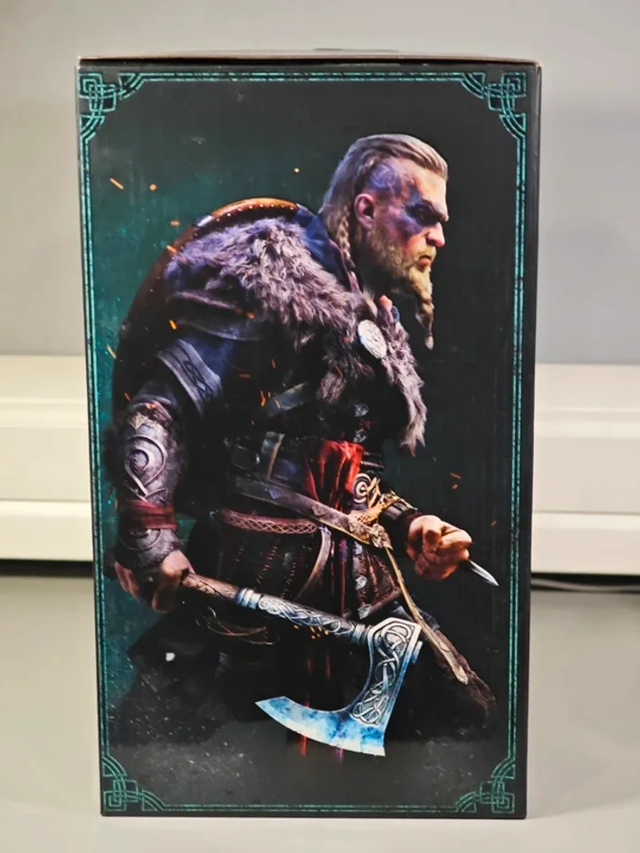Figurine Assassin's Creed Valhalla : Eivor 25cm Officielle Ubisoft neuve - photo numéro 16