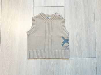 Pull sans manche. Garçon 6 mois. Marque Tape a l œil