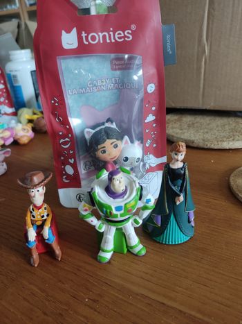 Lot 4 tonies réservé 