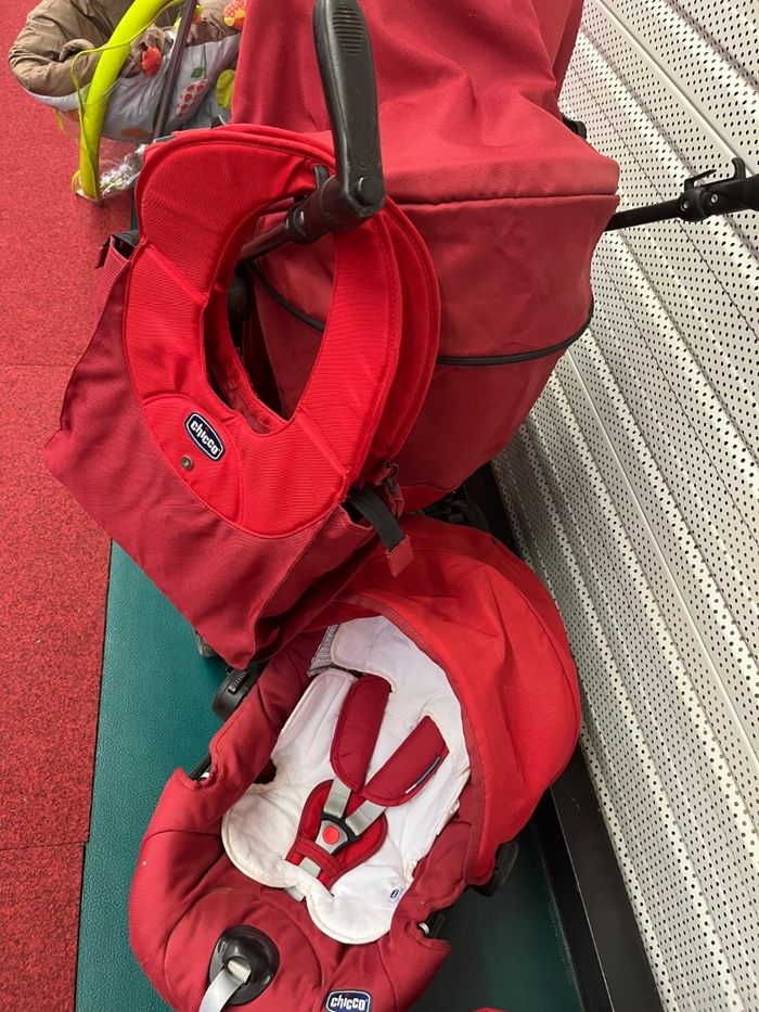 Poussette Trio Chicco - photo numéro 2
