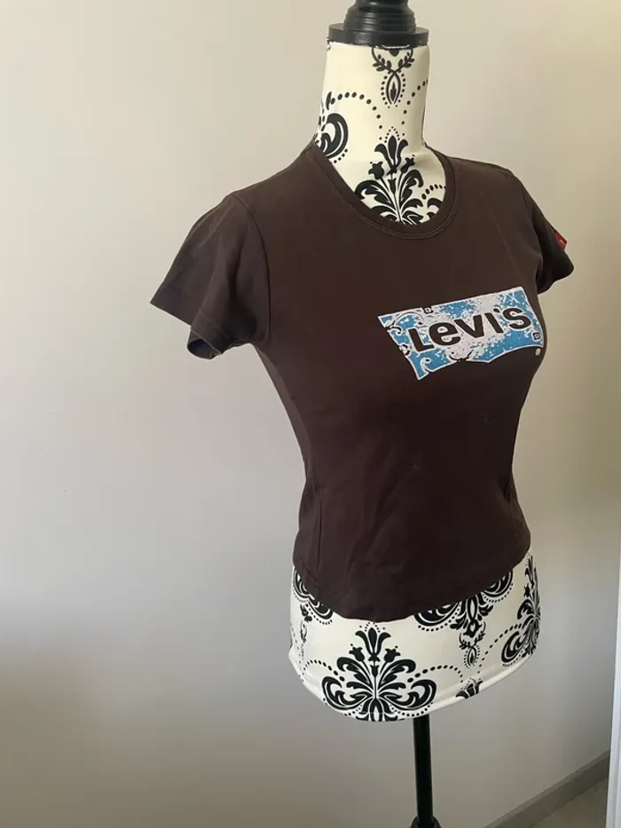 T-shirt court à manches courtes marron motifs blanc et bleu Lévis taille S - photo numéro 2