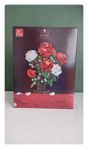 Bouquet de roses décoratif à construire – Fleurs éternelles – Avec vase