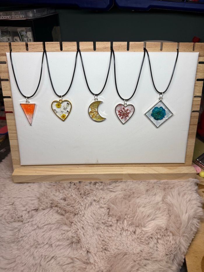 Collier résine personnalisée