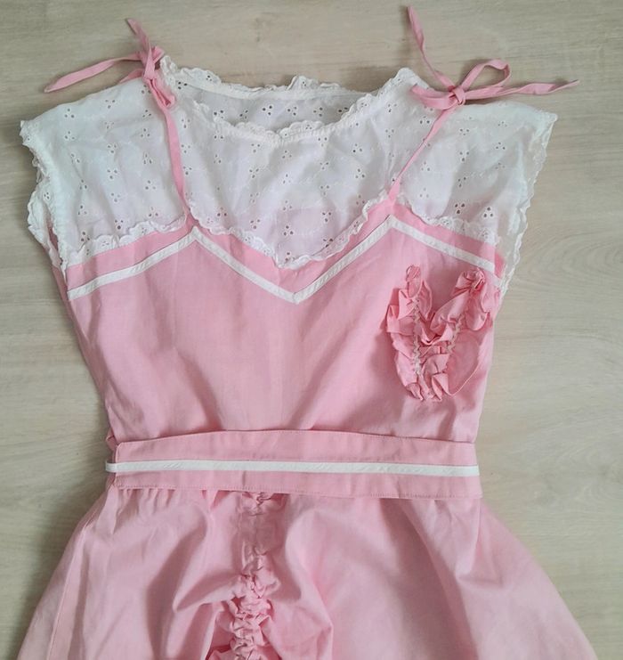 Robe rockabilly rose et dentelle - photo numéro 2