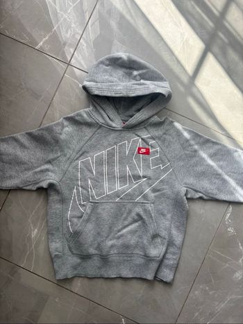 Pull Nike