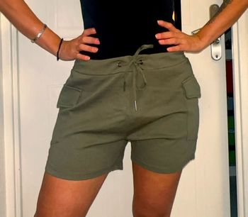 Short Kaki – Taille 40/44 - Neuf