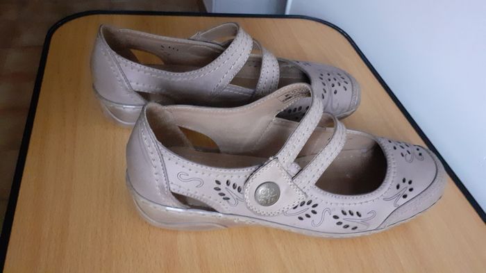 Chaussures femme pointure 41 - photo numéro 1