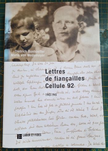 Livre "lettres de fiançailles cellule 92" en très bon état
