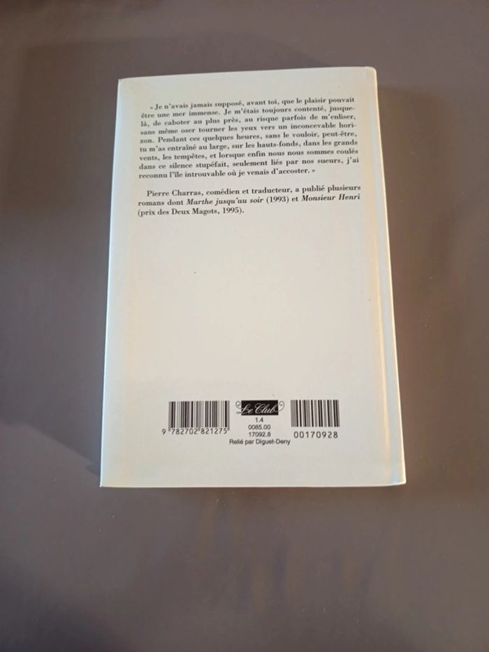 Livre juste avant la nuit - photo numéro 2