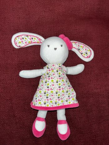 Peluche doudou, doudou, lapin, velours blanc, robe, robe rose, vert noir, gris, chaussures