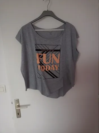 Tee shirt gris femme