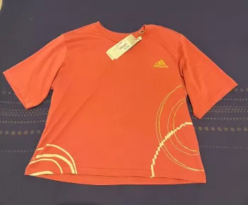 T-shirt adidas