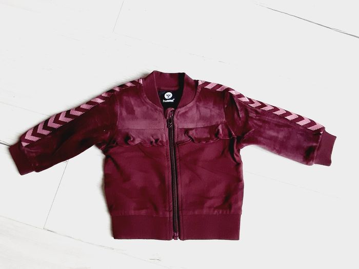 Vêtement bébé fille veste gilet Hummel velours violet 6 mois