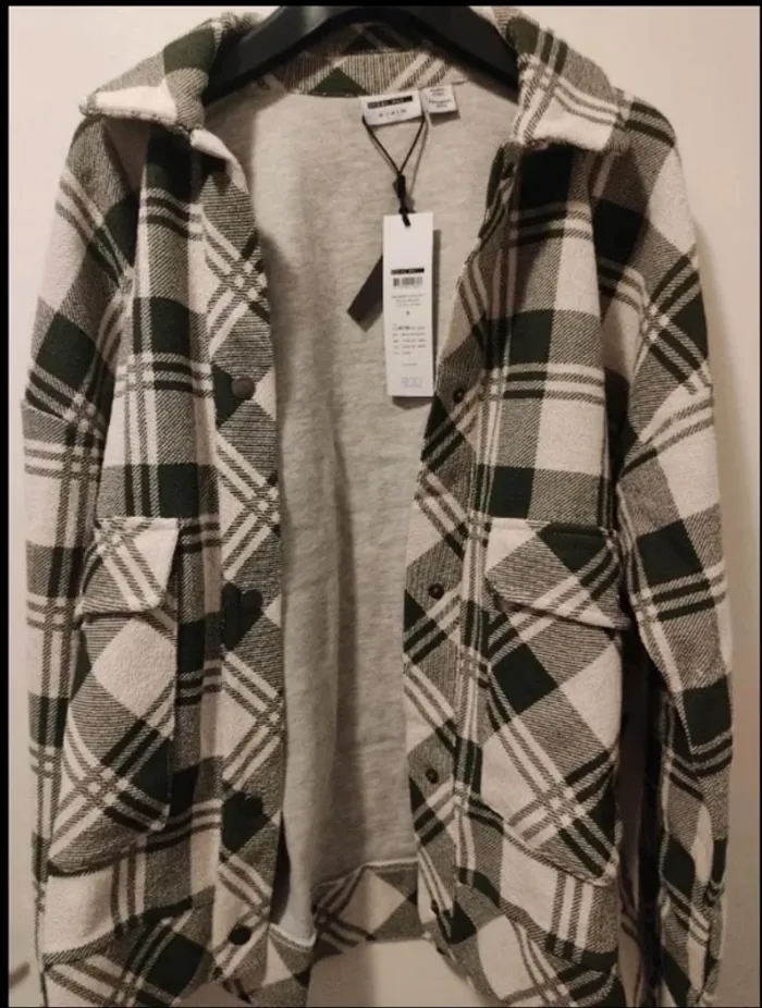 Surchemise carreaux taille S neuf de la marque Noisy May - photo numéro 5