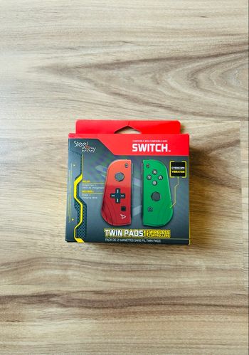 Manettes Twin Pads Steelplay pour Nintendo Switch Neuve