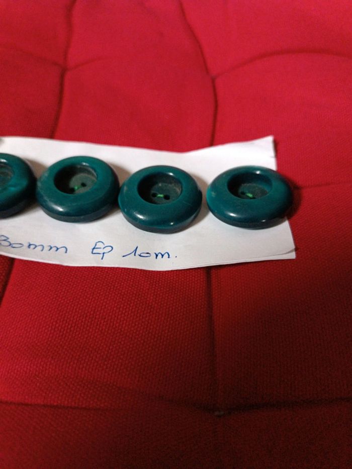 Lot 4 gros boutons bleu canard. - photo numéro 2