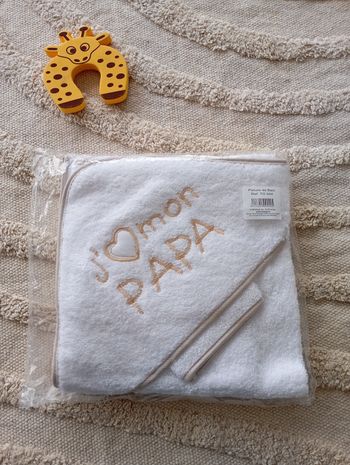 Cape de bain bébé avec gant de toilette blanc/beige