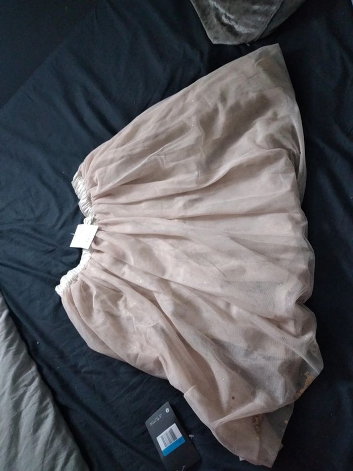 Magnifique jupe tulle beige avec pailette