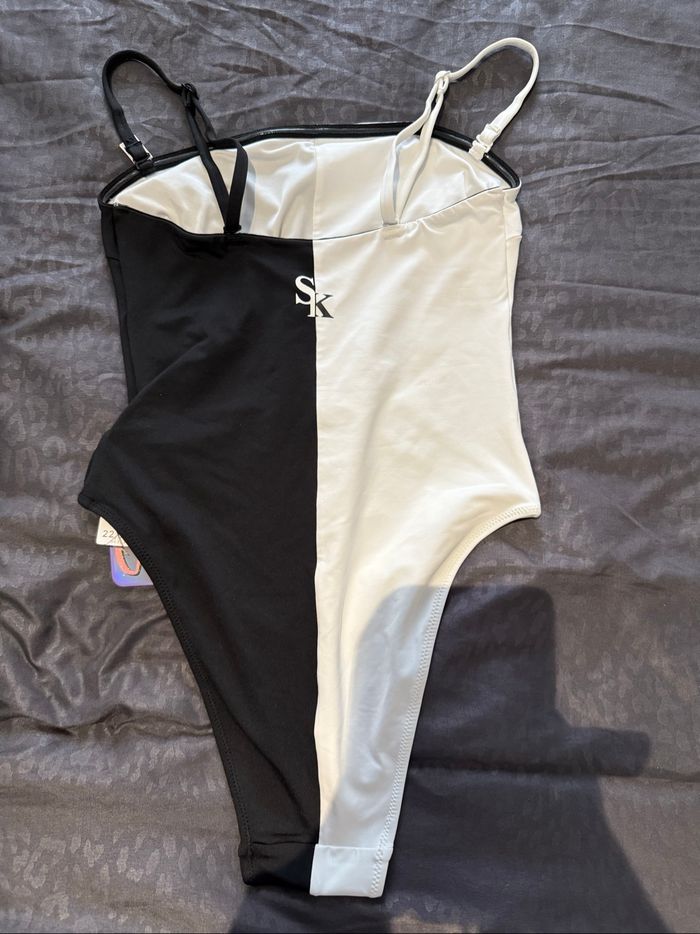 Maillot de bain bicolore Undiz neuf taille 36 - photo numéro 2