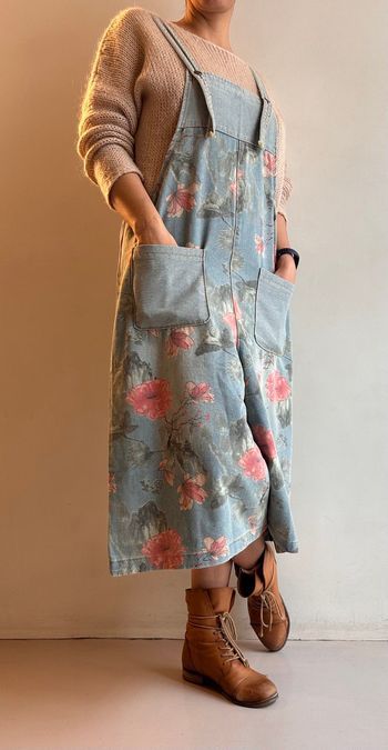 Salopette en jean fleuri / combinaison en denim fleuri