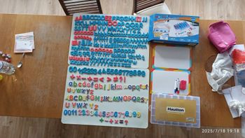 Gros lot de lettres et chiffres magnétique