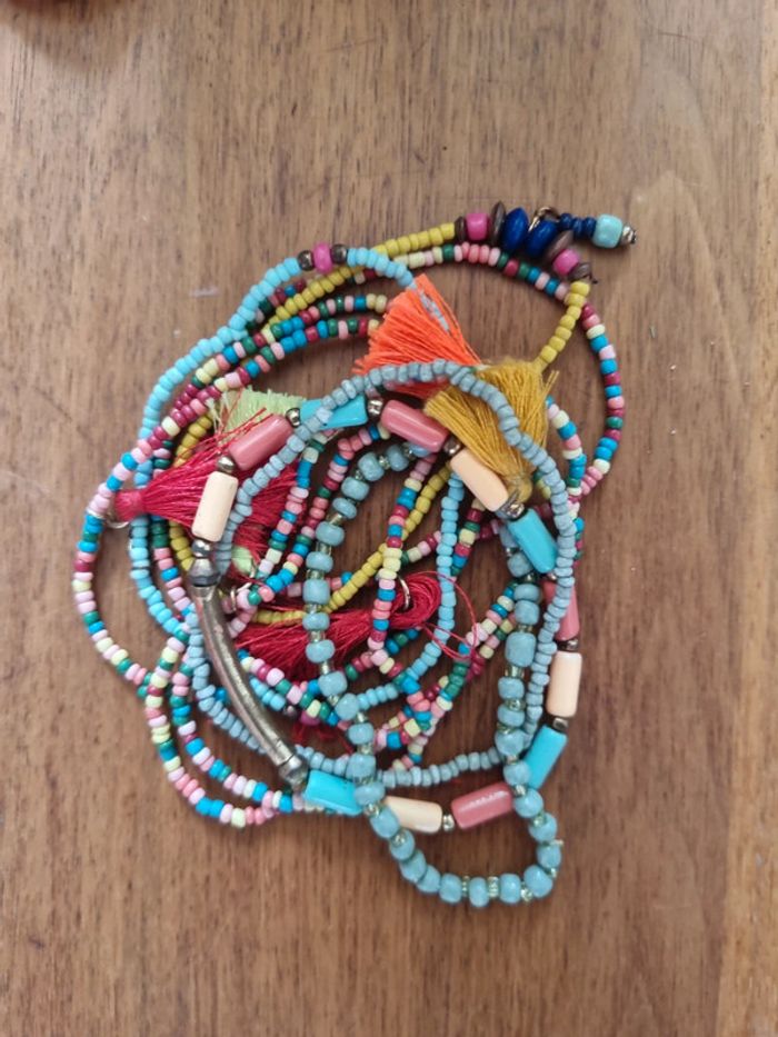 Lot bracelets perles pompons élastiques tb etat - photo numéro 3