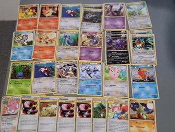 Lot de 29 cartes pokémon séries HGSS FR