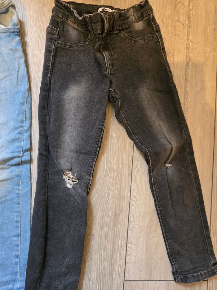 Lot Pantalons trouer 5ans - photo numéro 4