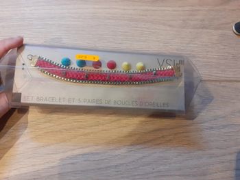 Bracelet + boucles d oreilles