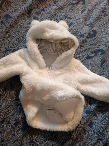 Gilet tout doux à capuche oreilles blanc Zeeman 62cm