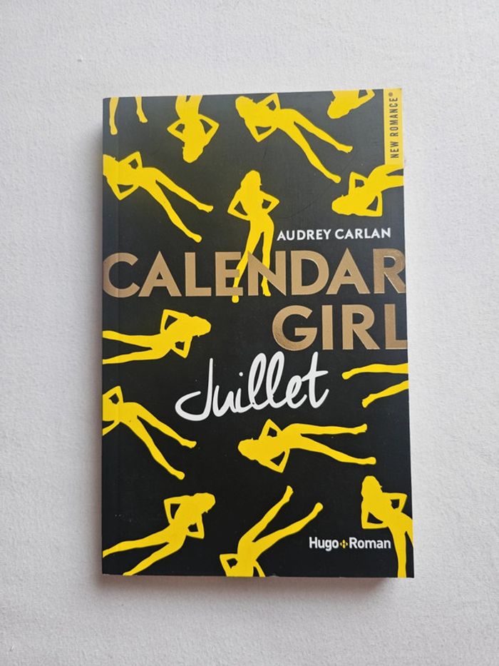 Livre calendar girl juillet