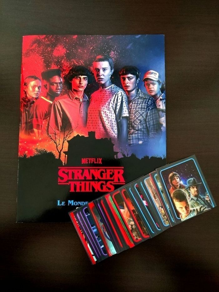 Lot de cartes Stranger Things Netflix Panini
