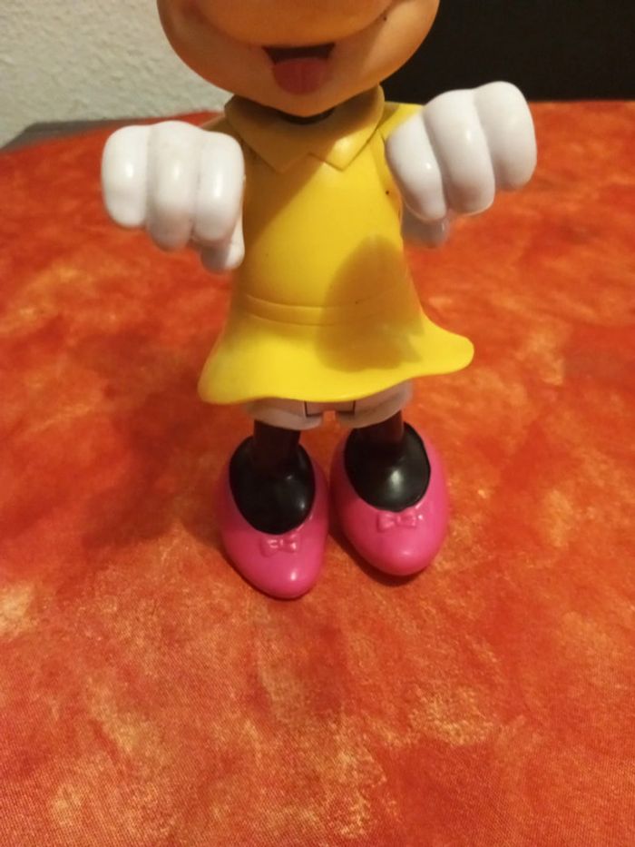 Figurine articulée Minnie, la copine de Mickey mouse de Disney - photo numéro 3
