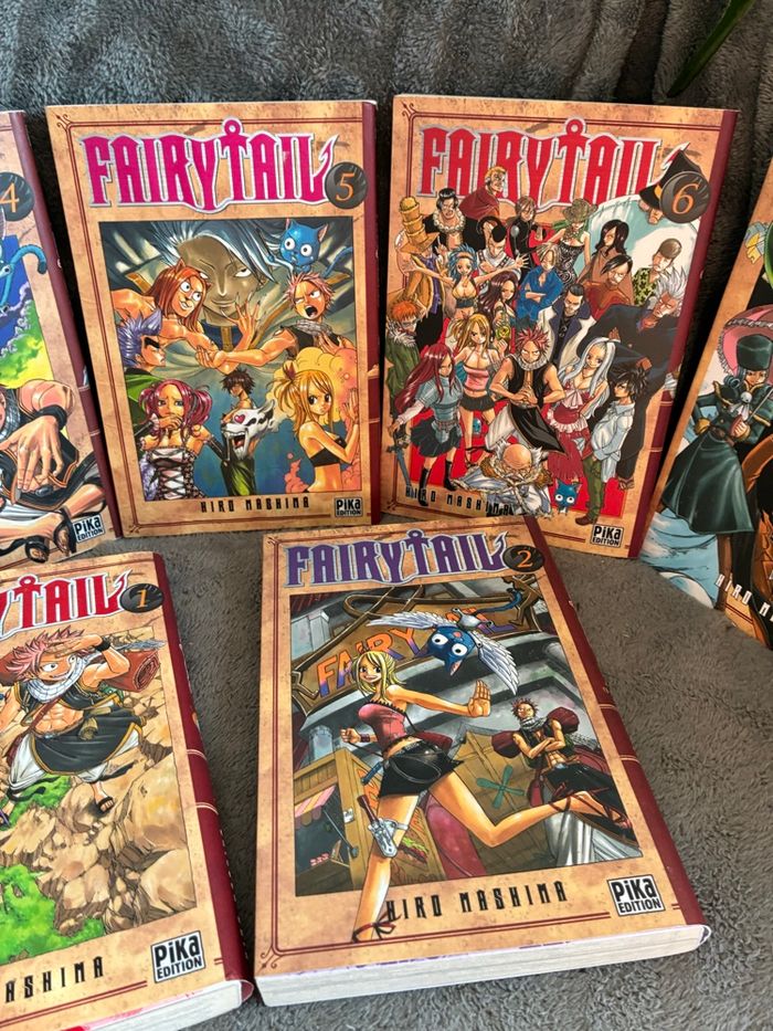 Lot livres mangas Fairy Tail - photo numéro 3
