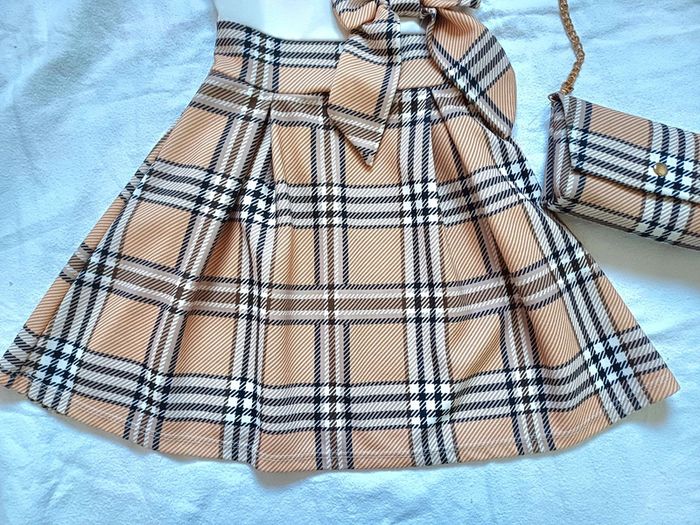 Robe et sac taille 4 ans Neuf - photo numéro 4