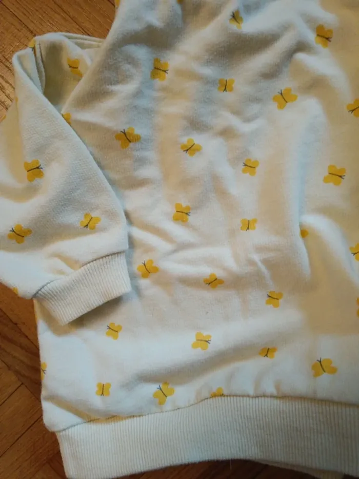 Pull jaune papillons T.68 Zeeman - photo numéro 4
