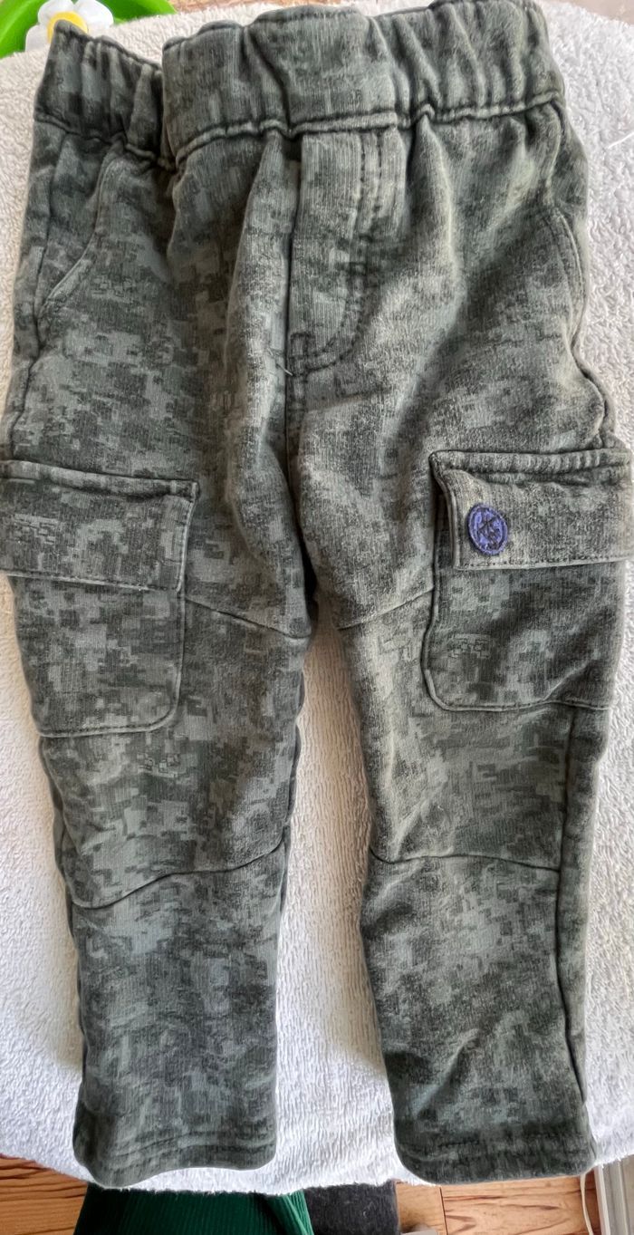 Pantalon jogging Ikks kaki 18 mois