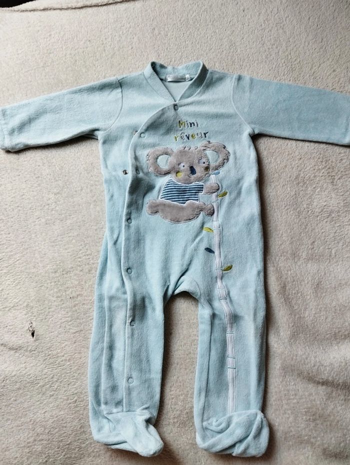Lot de pyjamas - photo numéro 5
