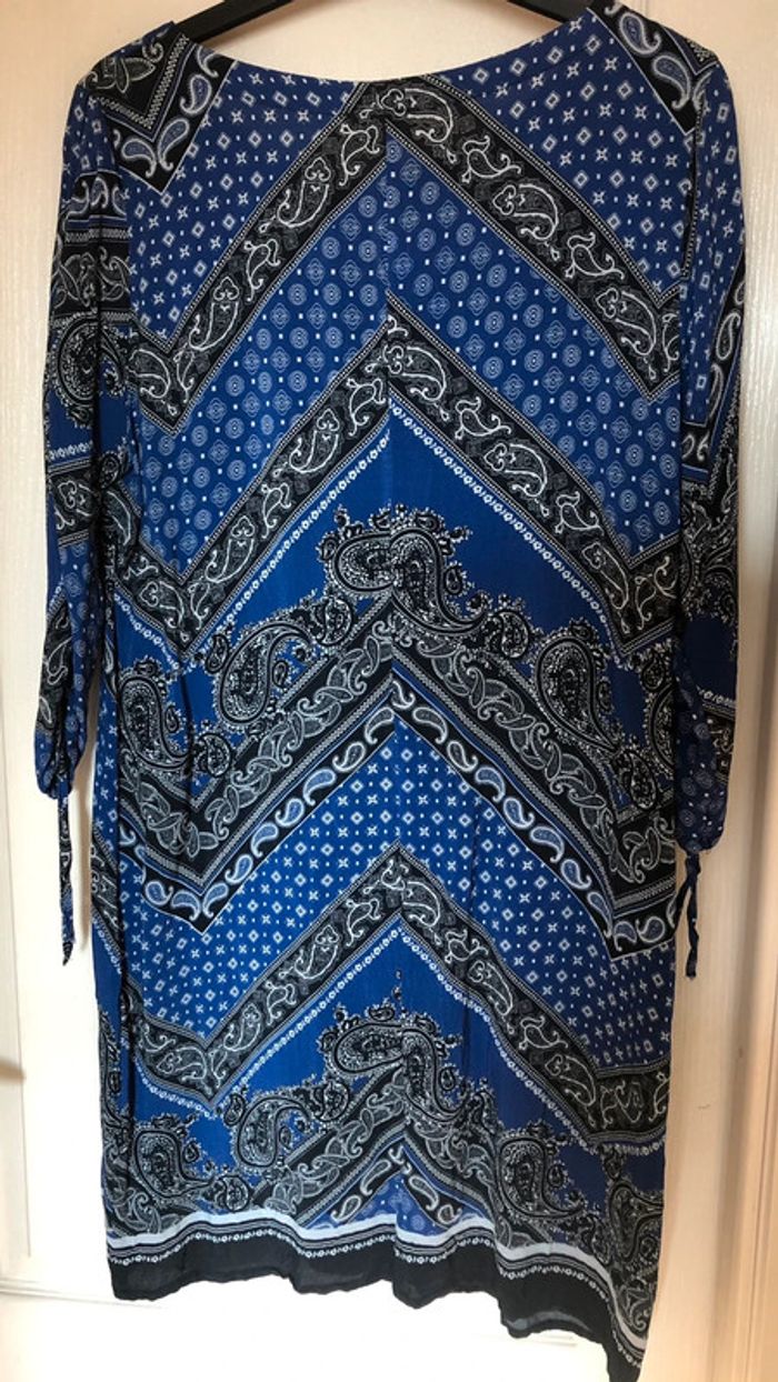 Robe courte Cache Cache taille 40 - photo numéro 2