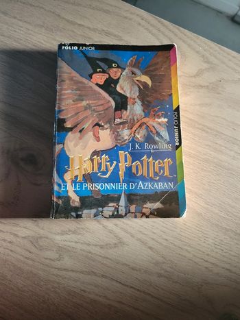 Livre de poche harry potter et le prisonnier aszkaban 3